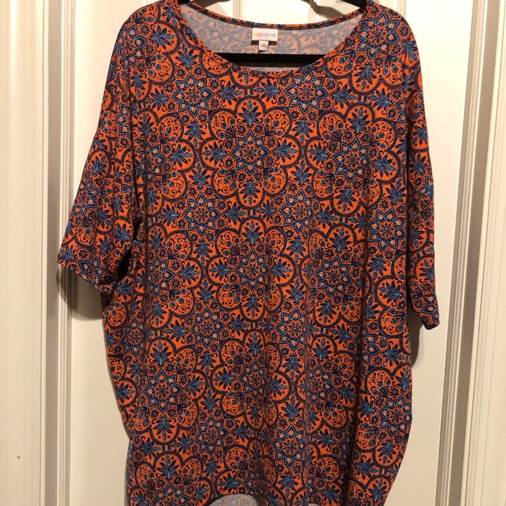 Lularoe irma 2x worn sparingly